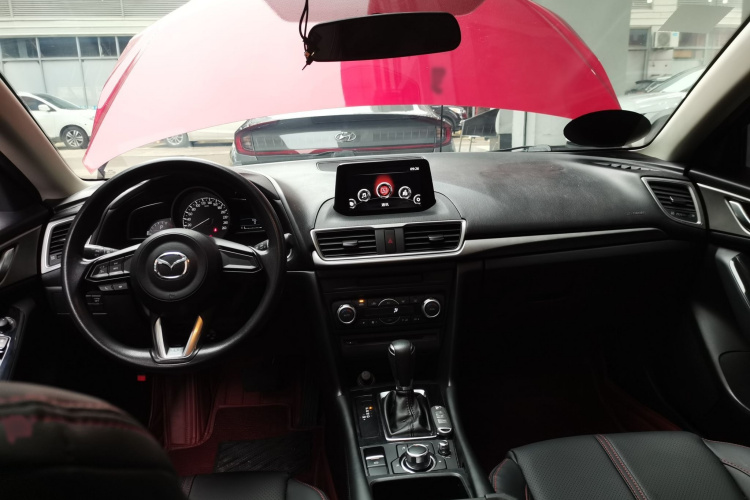 马自达3 昂克赛拉 2017款 三厢 1.5L 自动豪华型 国V中控内饰7002