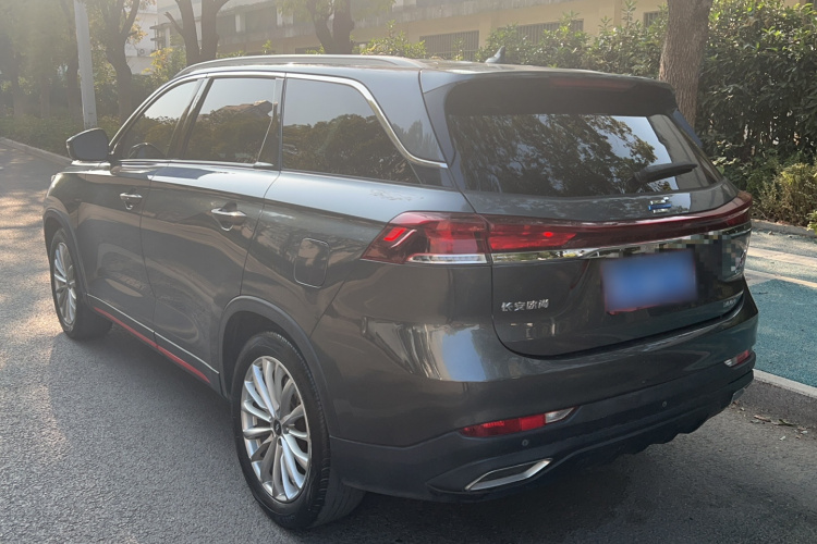 长安欧尚X7 PLUS 2022款 1.5T 蓝鲸版自动Geeker旗舰型车身外观6006