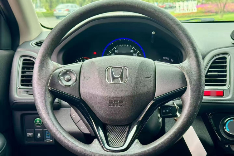 本田 缤智 2015款 1.8L CVT两驱精英型中控内饰13