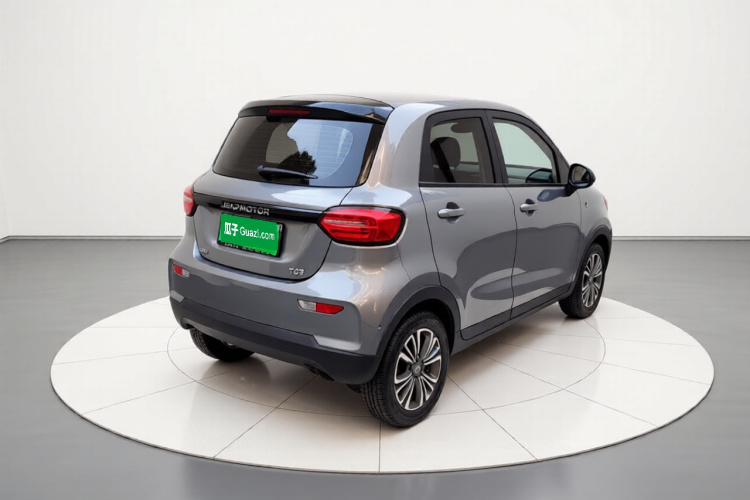 零跑汽车 零跑T03 2021款 400豪华版车身外观7