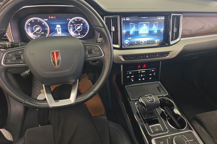 红旗HS7 2022款 2.0T DCT两驱智联旗享版 五座中控内饰12