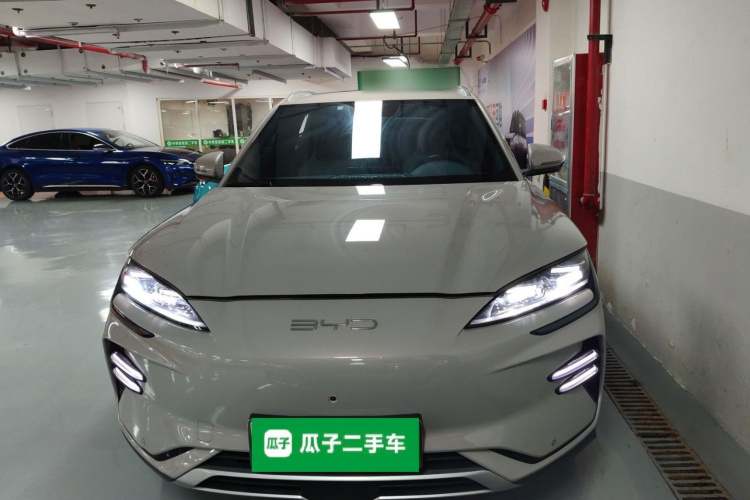 比亚迪 宋PLUS新能源 2023款 冠军版 EV 520KM 尊贵型车身外观6001
