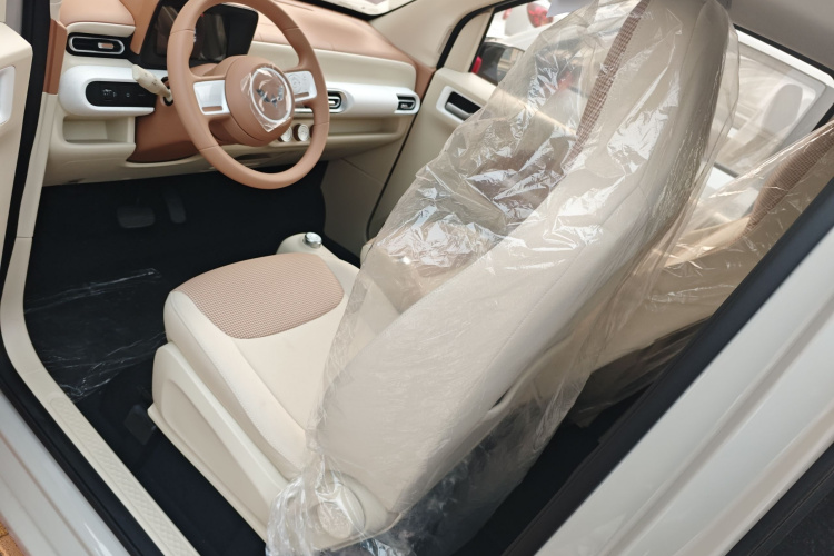 五菱汽车 宏光MINIEV 2024款 第三代 215km 青春版中控内饰19