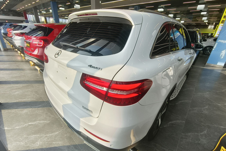 奔驰GLC 2019款 GLC 260 L 4MATIC 豪华型车身外观7