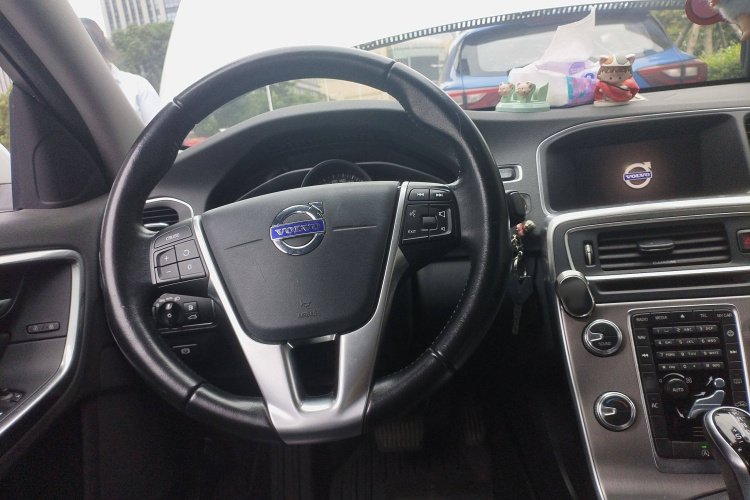 沃尔沃S60 2018款 S60L T3 智进版局部细节13