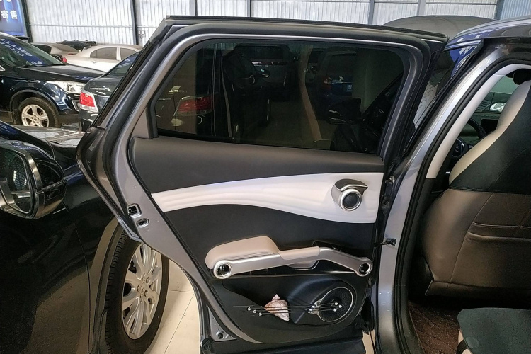 比亚迪 元PLUS 2023款 冠军版 430KM 超越型中控内饰7008