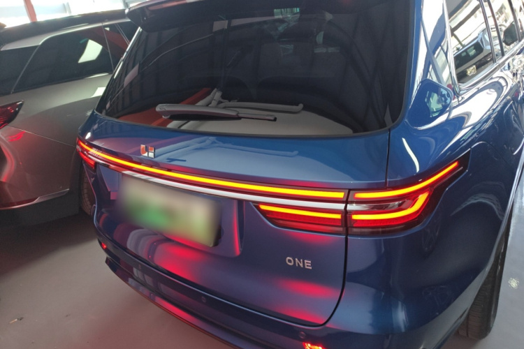 理想汽车 理想ONE 2020款 增程6座版车身外观6