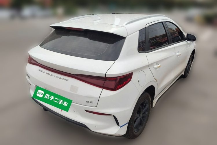 比亚迪e2 2021款 豪华型车身外观6005