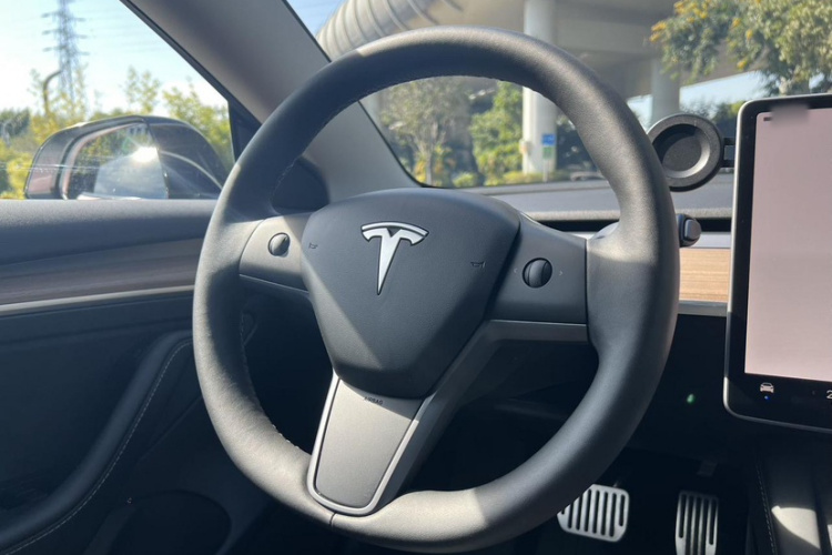 特斯拉 Model 3 2022款 后轮驱动版局部细节13