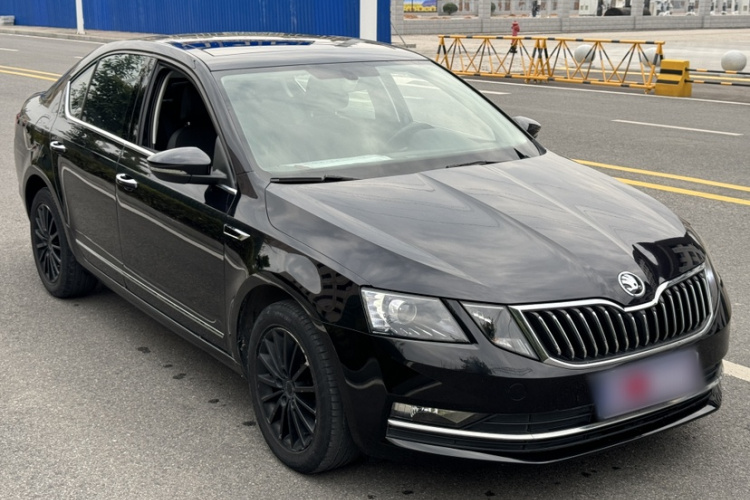 斯柯达 明锐 2018款 TSI230 DSG豪华版车身外观6003