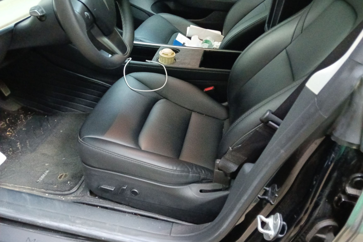 特斯拉 Model 3 2022款 后轮驱动版局部细节19