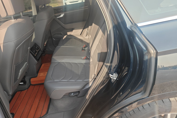 大众 途锐 2019款 3.0TSI 锐锋版 国VI中控内饰21