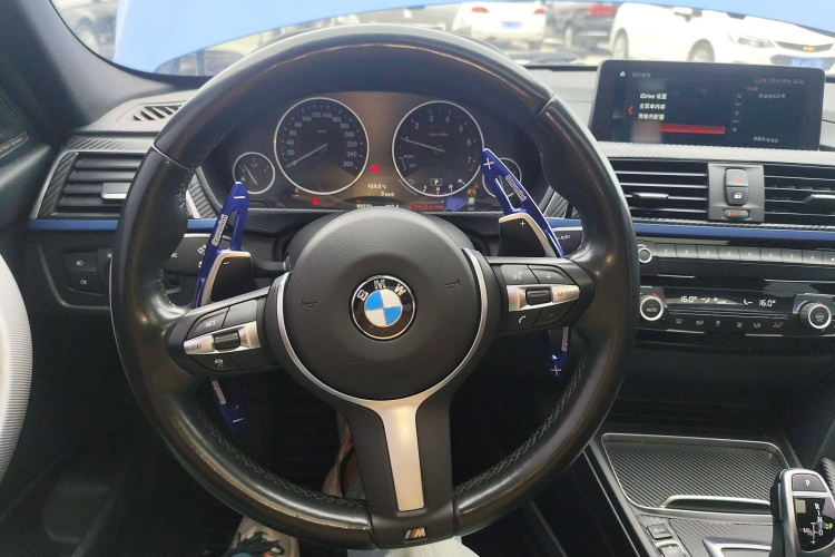 宝马3系 2019款 320i M运动套装中控内饰13