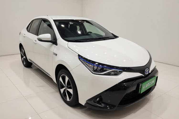 丰田 雷凌双擎E+ 2019款 1.8PH GS E-CVT精英版车身外观3