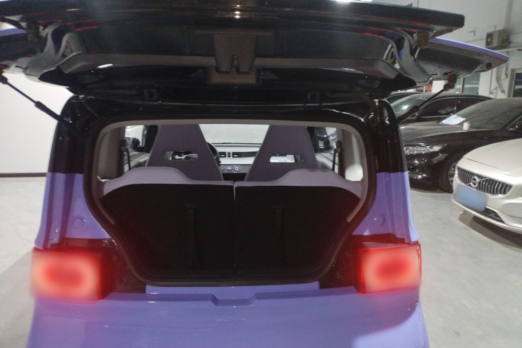 五菱汽车 宏光MINIEV 2022款 马卡龙缤纷款 磷酸铁锂机舱底盘23