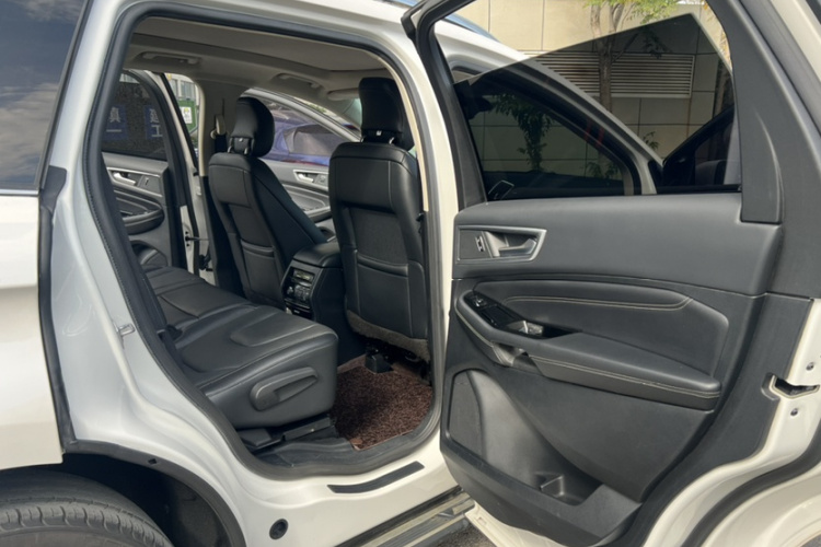 福特 锐界 2016款 EcoBoost 245 四驱尊锐型 7座中控内饰7004