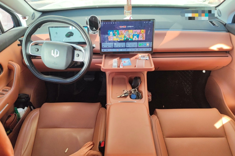 零跑汽车 零跑C16 2024款 增程 200激光雷达版中控内饰12