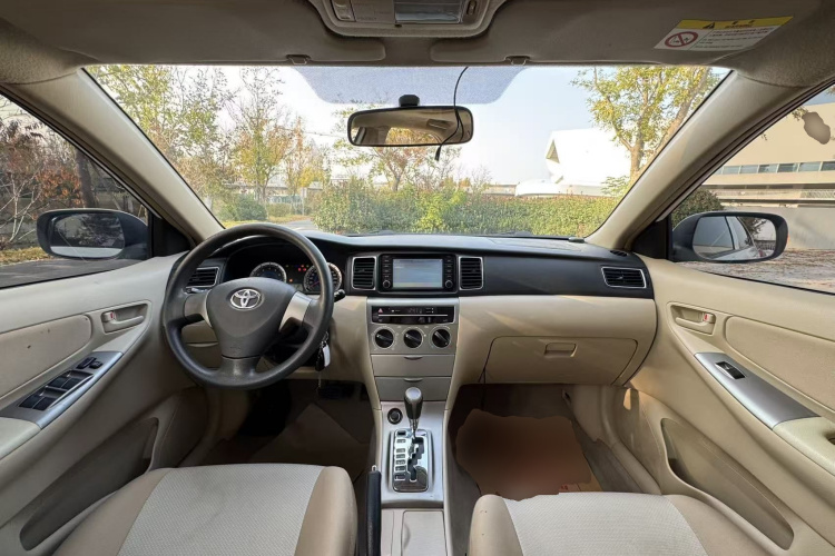 丰田 花冠 2013款 1.6L 自动卓越版中控内饰12