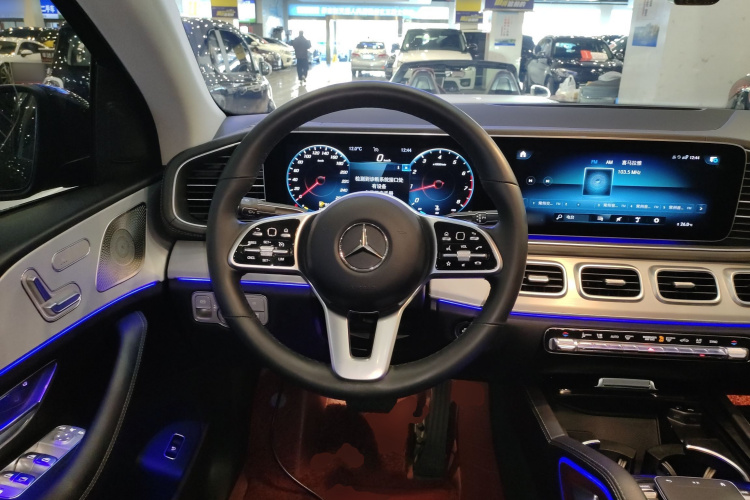 奔驰GLE 2022款 改款 GLE 350 4MATIC 轿跑SUV 豪华型中控内饰13