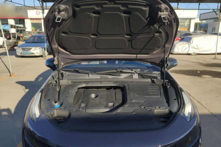 领克02 2020款 高能版 2.0T 自动两驱耀Pro版机舱底盘24