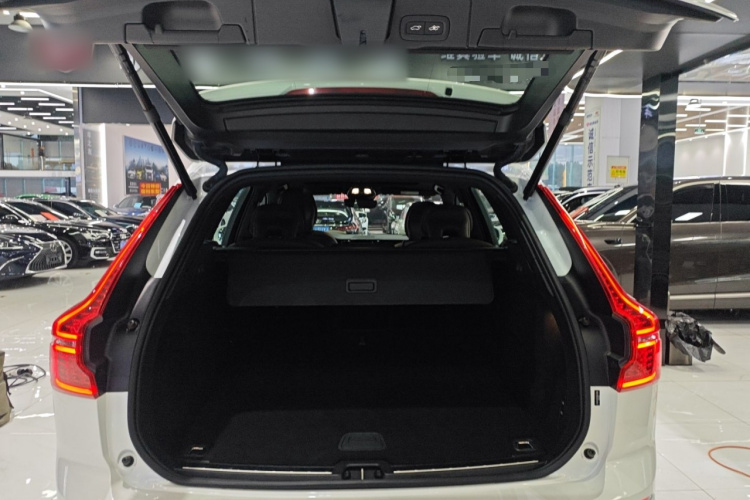 沃尔沃XC60新能源 2025款 插电式混动 长续航四驱智雅豪华版局部细节23