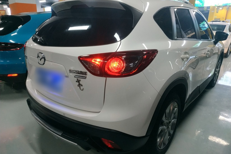 马自达CX-5 2015款 2.5L 自动四驱旗舰型车身外观7