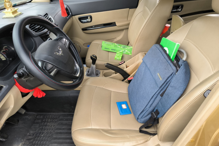 五菱汽车 五菱宏光 2014款 1.5L S标准型中控内饰19