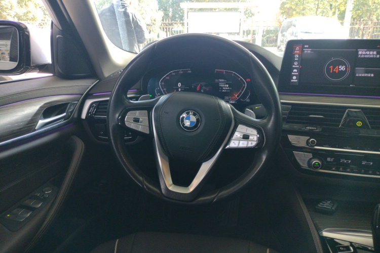 宝马5系 2021款 530Li 领先型 豪华套装局部细节13