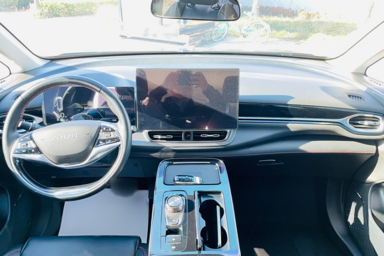 埃安 AION V 2022款 Plus 70 智享科技版 三元锂中控内饰7008