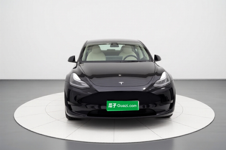 特斯拉 Model Y 2022款 改款 后轮驱动版车身外观3