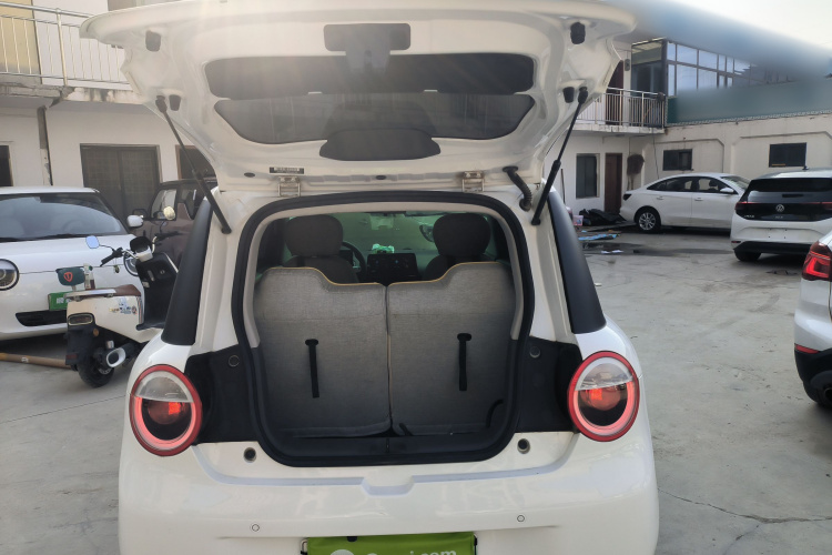 长安启源 长安Lumin 2023款 205km 香沁款机舱底盘23