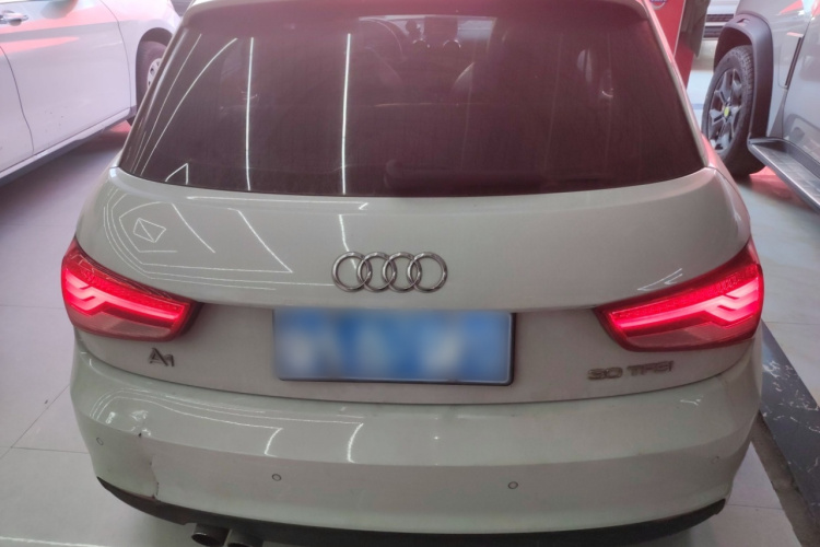 奥迪A1 2016款 30 TFSI Sportback Design风尚版车身外观6004