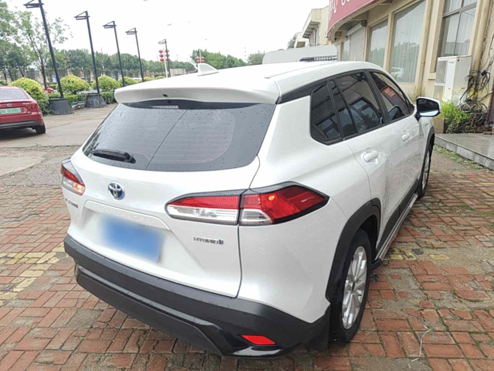 丰田 锋兰达 2023款 2.0L 智能电混双擎 领先版(4)