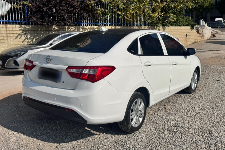 海马M3 2017款 1.5L 手动时尚型车身外观6005