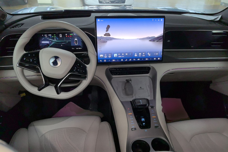 腾势N7 2024款 630 四驱智驾Ultra版中控内饰12