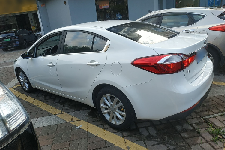 起亚K3 2016款 1.6L 自动GLS车身外观4