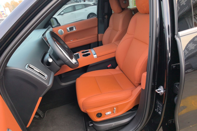 理想汽车 理想L6 2025款 Pro 智能焕新版中控内饰19