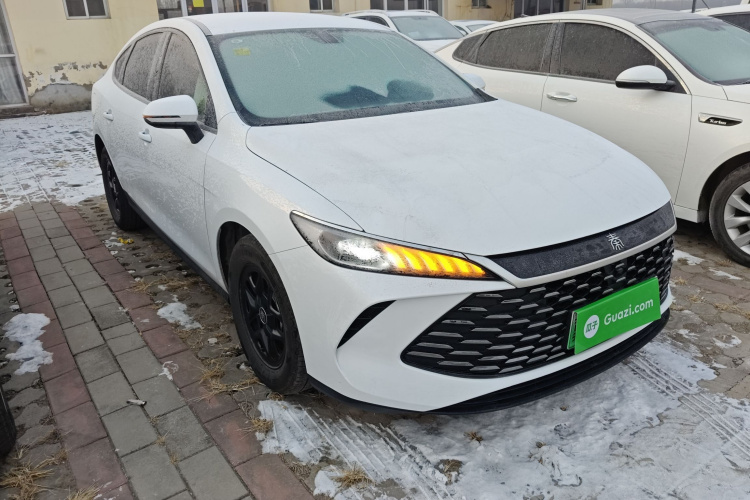 比亚迪 秦PLUS 2025款 DM-i 智驾版 55KM领先型车身外观3