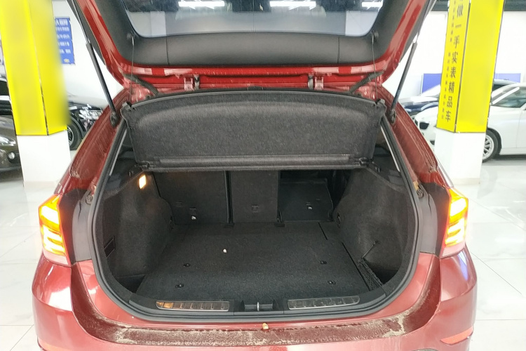 宝马X1 2014款 sDrive18i X设计套装局部细节23