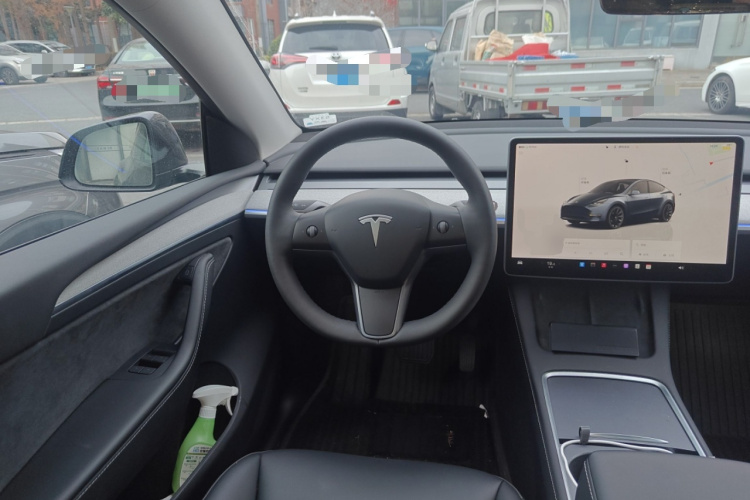 特斯拉 Model Y 2024款 后轮驱动版中控内饰13