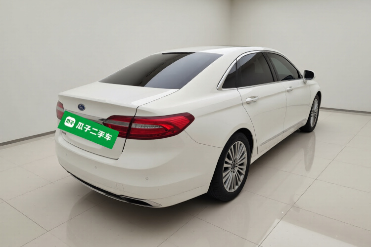 福特 金牛座 2015款 EcoBoost 245 豪华型车身外观7