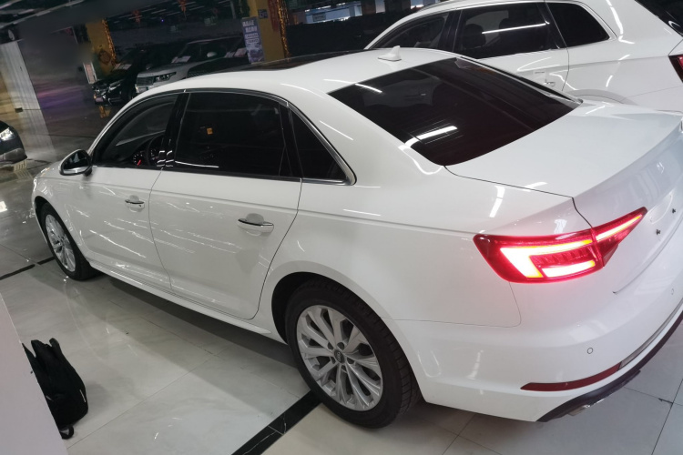 奥迪A4L 2019款 40 TFSI 进取型 国VI车身外观6003