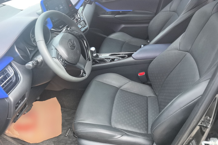 丰田 奕泽IZOA 2018款 2.0L 奕驰版 国VI中控内饰19