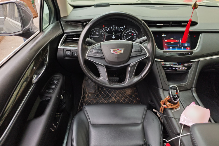 凯迪拉克XT5 2018款 25T 豪华型中控内饰13