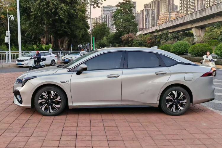 埃安 AION S 2020款 魅 580车身外观6004