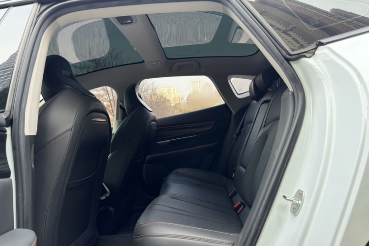 小鹏P7 2020款 670E中控内饰7005