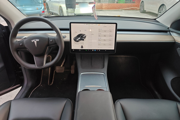 特斯拉 Model Y 2022款 改款 后轮驱动版中控内饰12