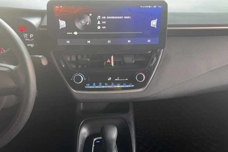 丰田 雷凌 2021款 TNGA 1.5L CVT进取版局部细节16