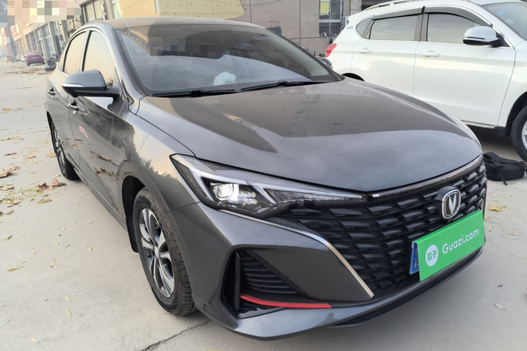 长安 逸动 2024款 PLUS 蓝鲸NE 1.4T GDI DCT高能版车身外观3