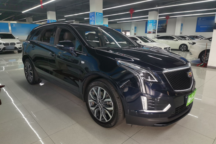 凯迪拉克XT5 2022款 2.0T 四驱尊贵型车身外观3